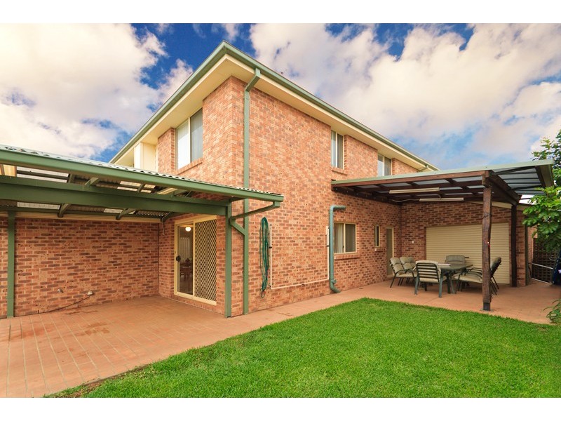 18 Cascade Avenue, Glenmore Park NSW 2745
