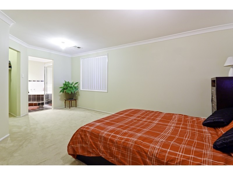 18 Cascade Avenue, Glenmore Park NSW 2745