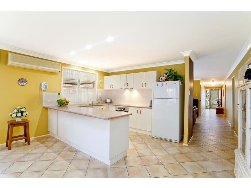 14 Winna Place, Glenmore Park NSW 2745