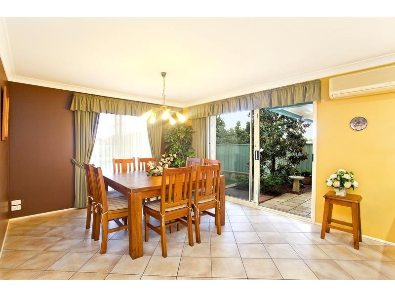 14 Winna Place, Glenmore Park NSW 2745