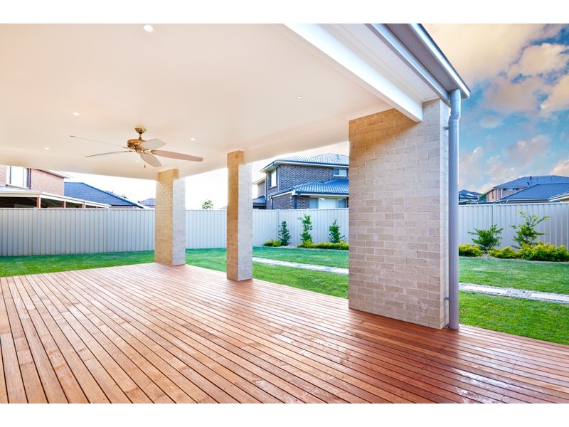 38 Heaton Avenue, Claremont Meadows NSW 2747