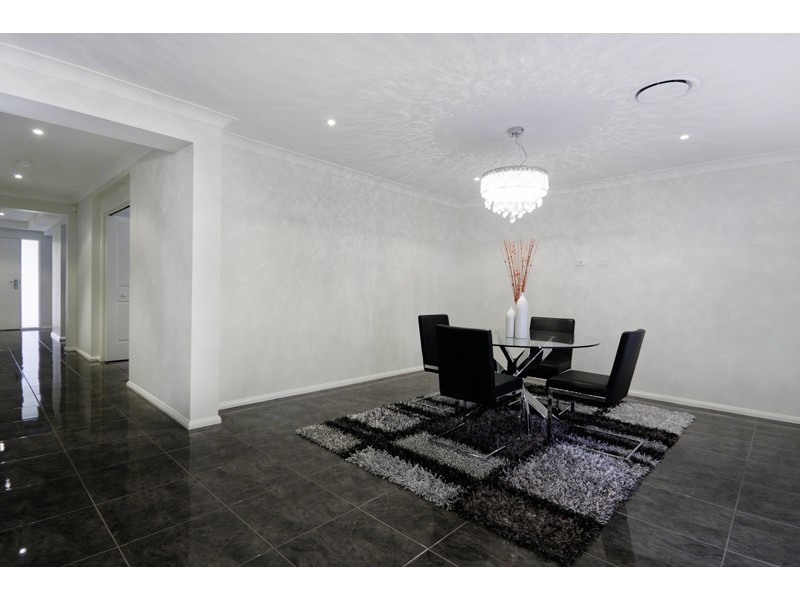 38 Heaton Avenue, Claremont Meadows NSW 2747