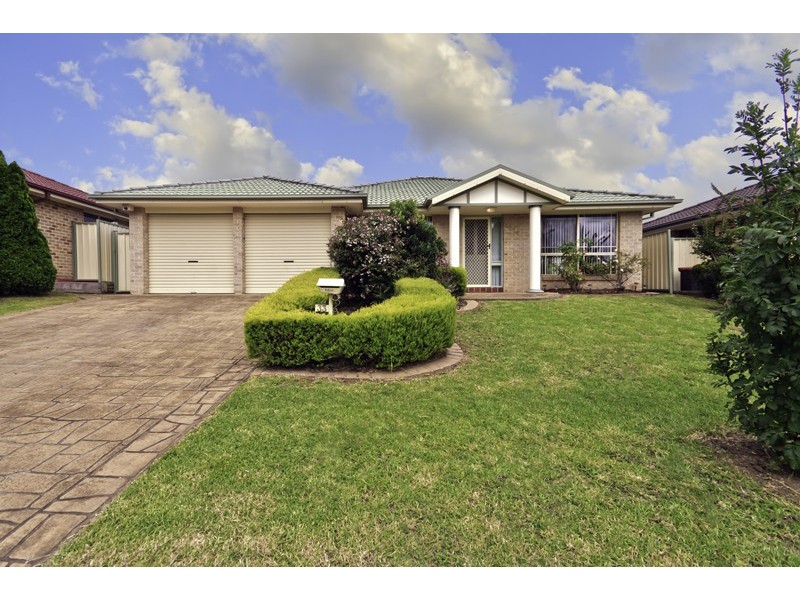 33 Talara Avenue, Glenmore Park NSW 2745