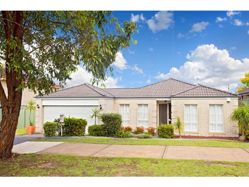 33 St Andrews Drive, Glenmore Park NSW 2745