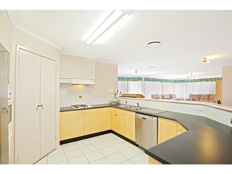 33 St Andrews Drive, Glenmore Park NSW 2745