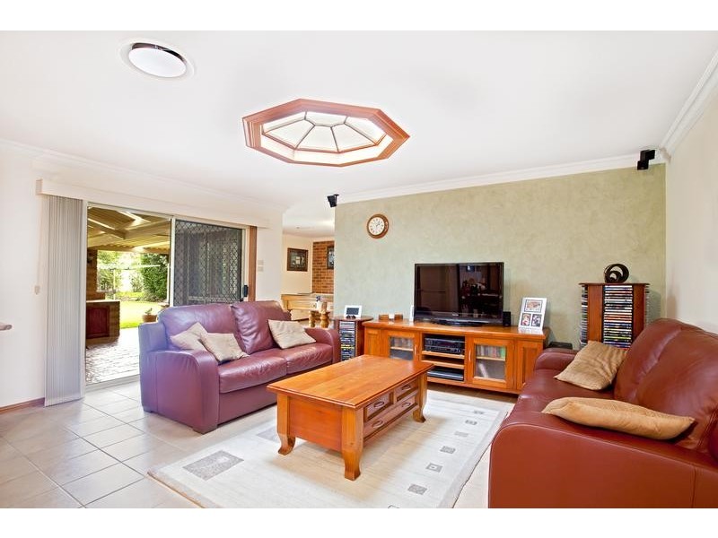 14 Burra Close, Glenmore Park NSW 2745