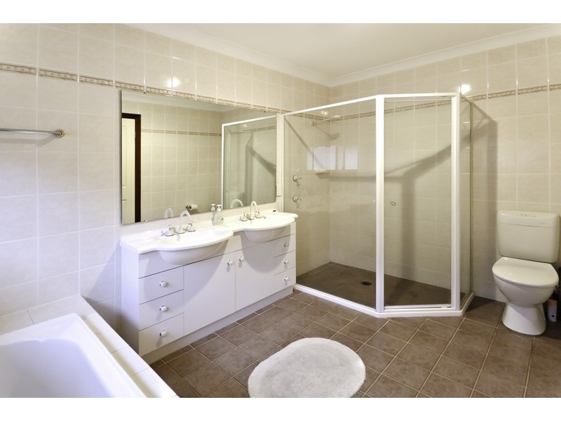 23 Cascade Avenue, Glenmore Park NSW 2745