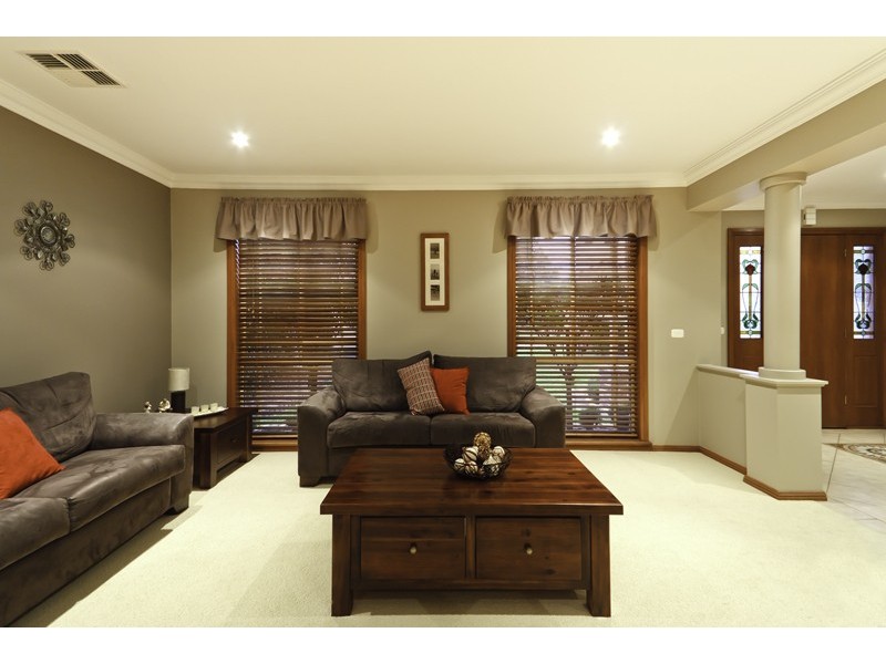 23 Cascade Avenue, Glenmore Park NSW 2745