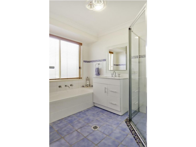 14 Dara Crescent, Glenmore Park NSW 2745