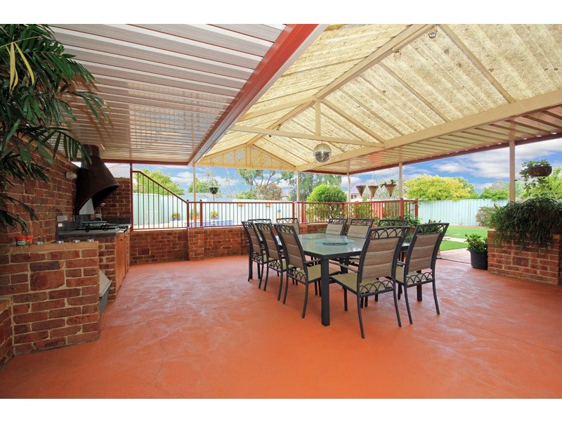 12 Giles Close, Glenmore Park NSW 2745