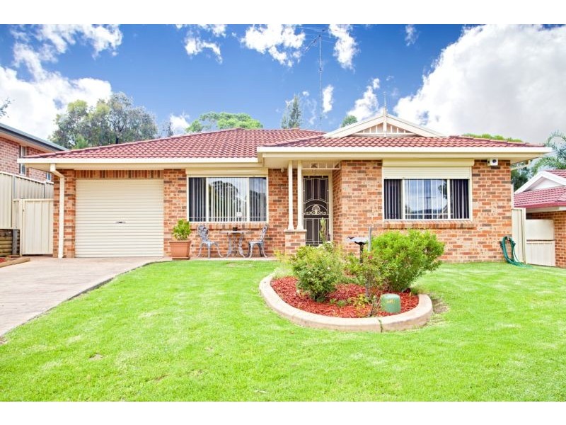 14 Cowan Place, Glenmore Park NSW 2745