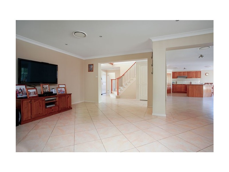 25 Heaton Avenue, Claremont Meadows NSW 2747