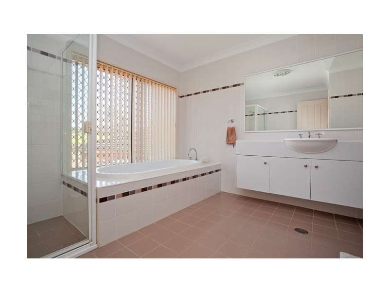 25 Heaton Avenue, Claremont Meadows NSW 2747