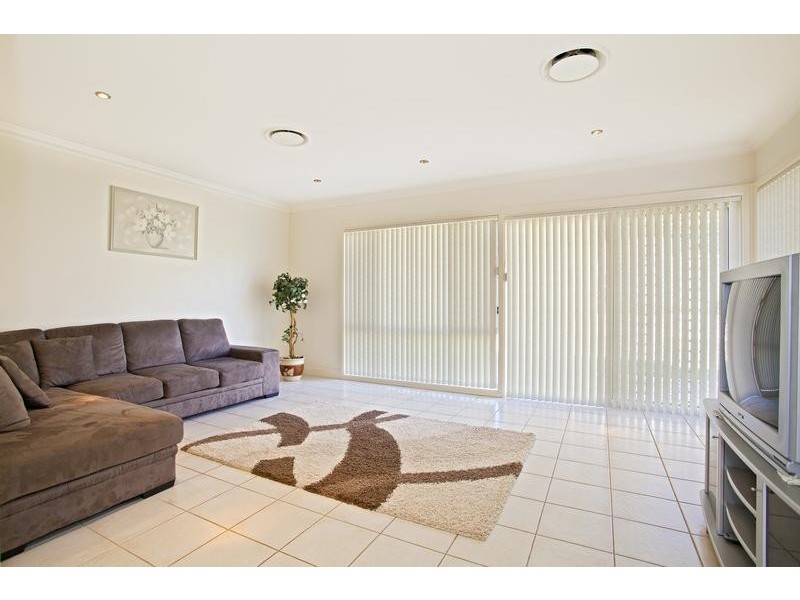 1 Karingal Court, Glenmore Park NSW 2745