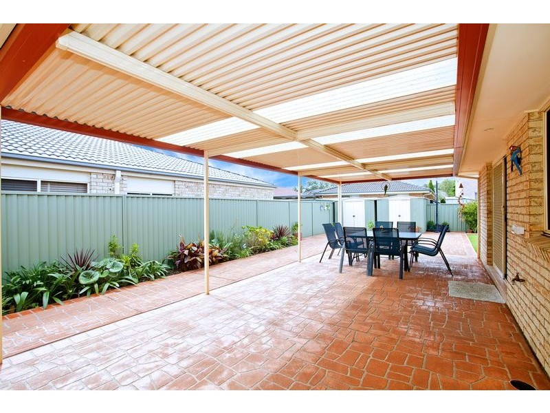 8 Tarrabundi Drive, Glenmore Park NSW 2745