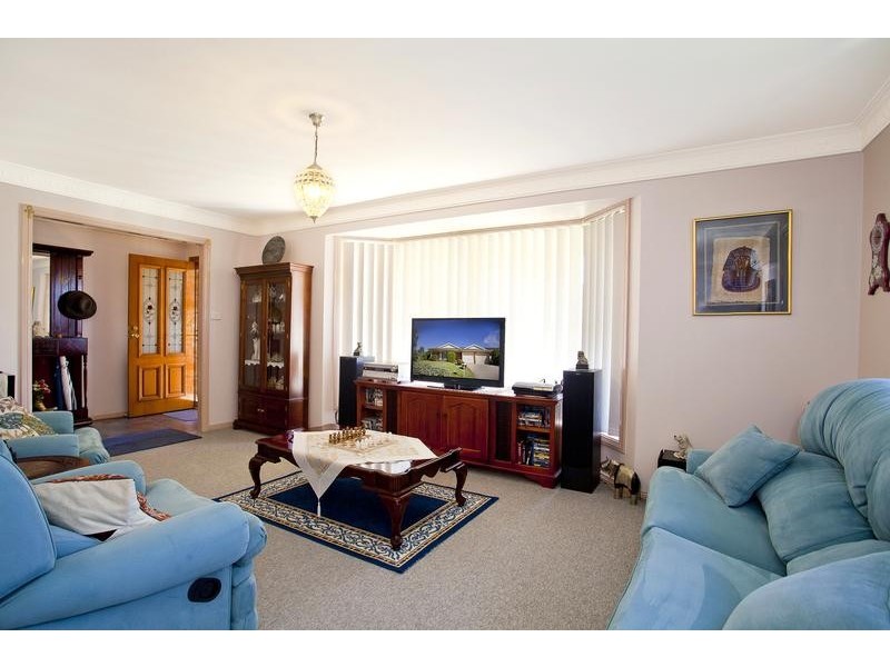 30 Oriole Street, Glenmore Park NSW 2745