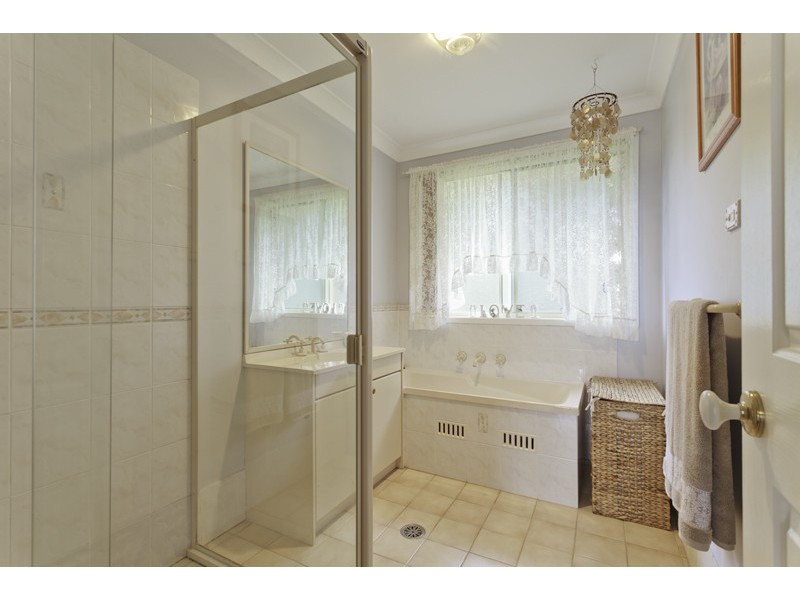 27 Muru Drive, Glenmore Park NSW 2745