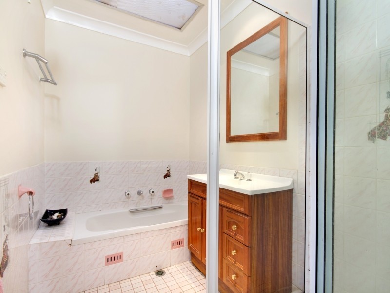 8 Pinetree Avenue, Cranebrook NSW 2749