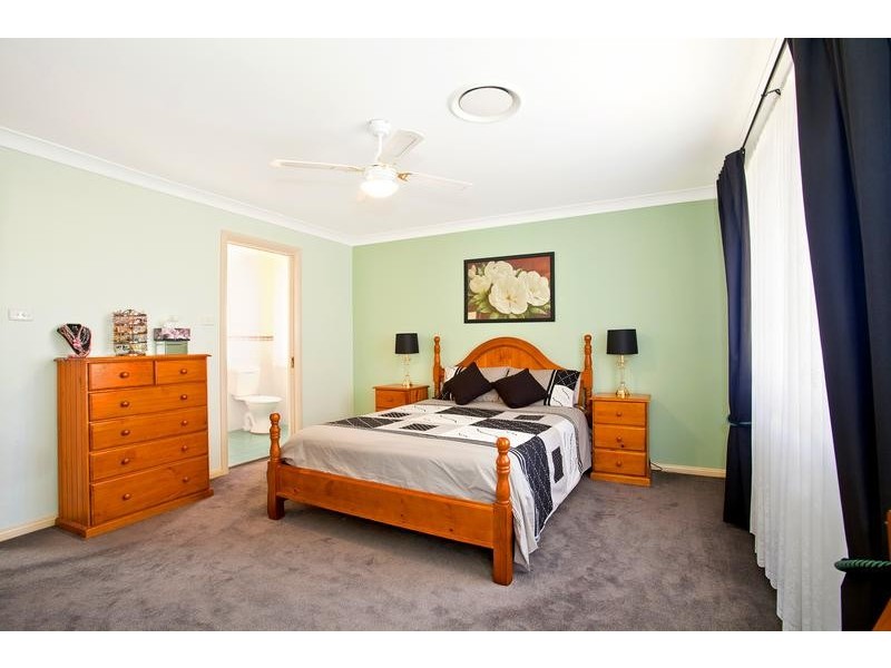 31 Waterford Way, Glenmore Park NSW 2745