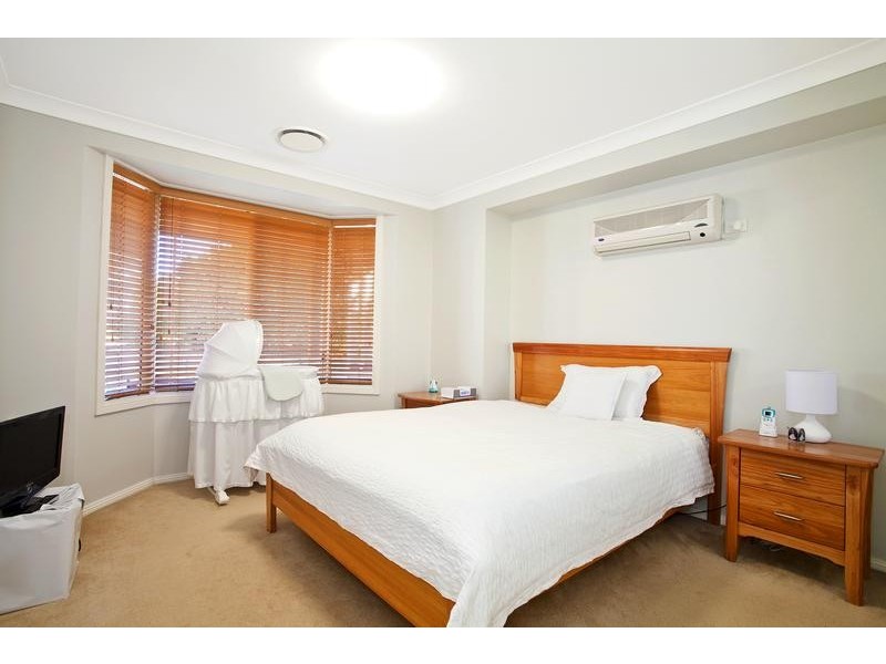 10 Dutba Place, Glenmore Park NSW 2745