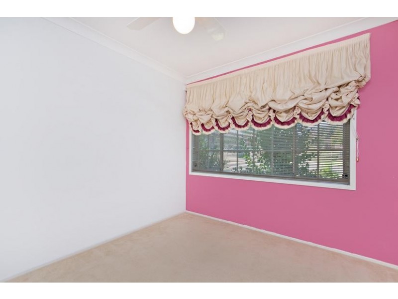 4 Cowan Place, Glenmore Park NSW 2745