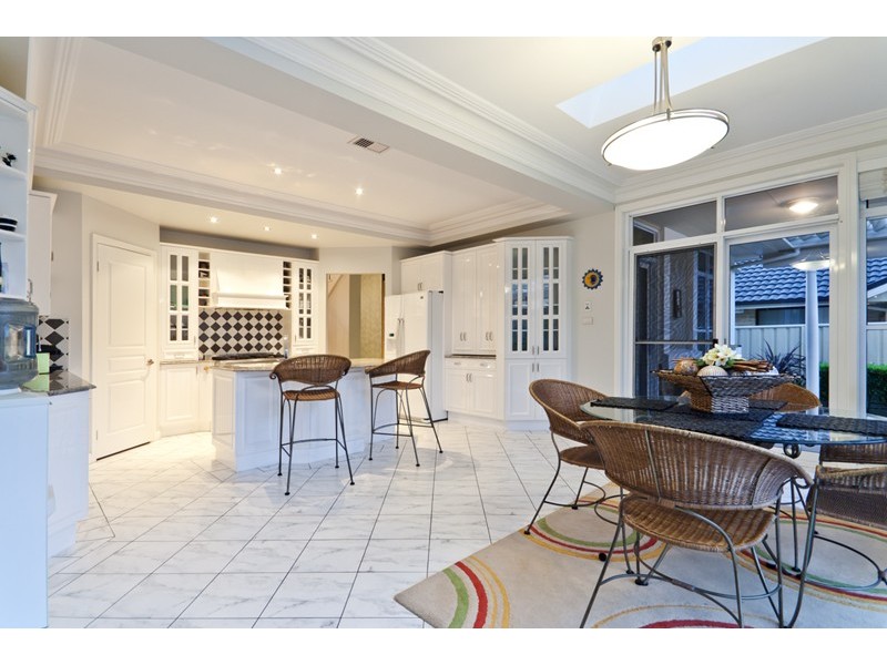 10 Cascade Avenue, Glenmore Park NSW 2745