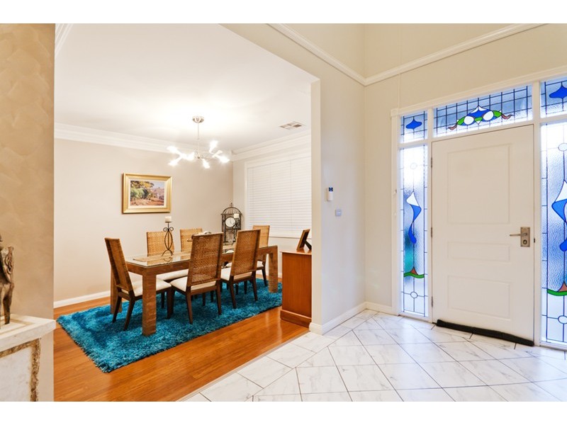 10 Cascade Avenue, Glenmore Park NSW 2745