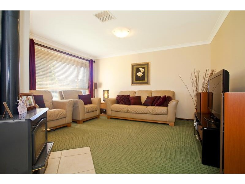 32 Muru Drive, Glenmore Park NSW 2745