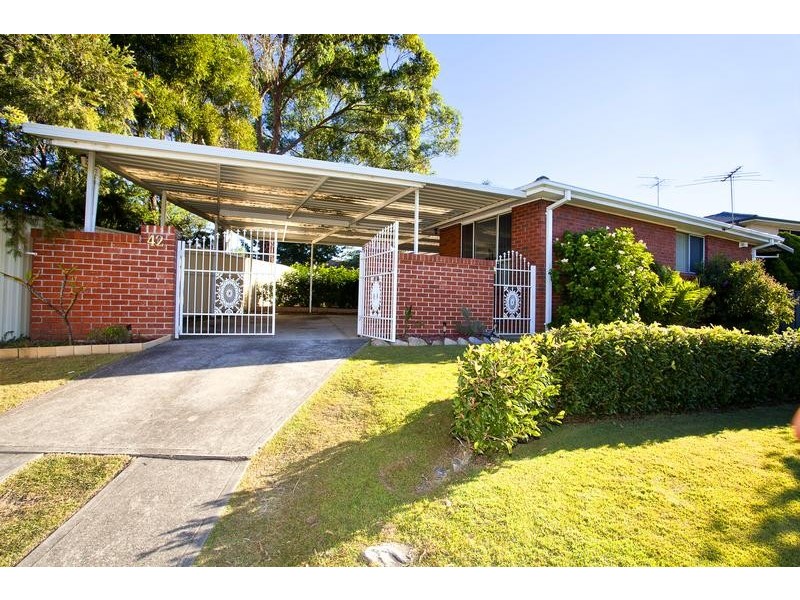 42 Stoke Crescent, South Penrith NSW 2750