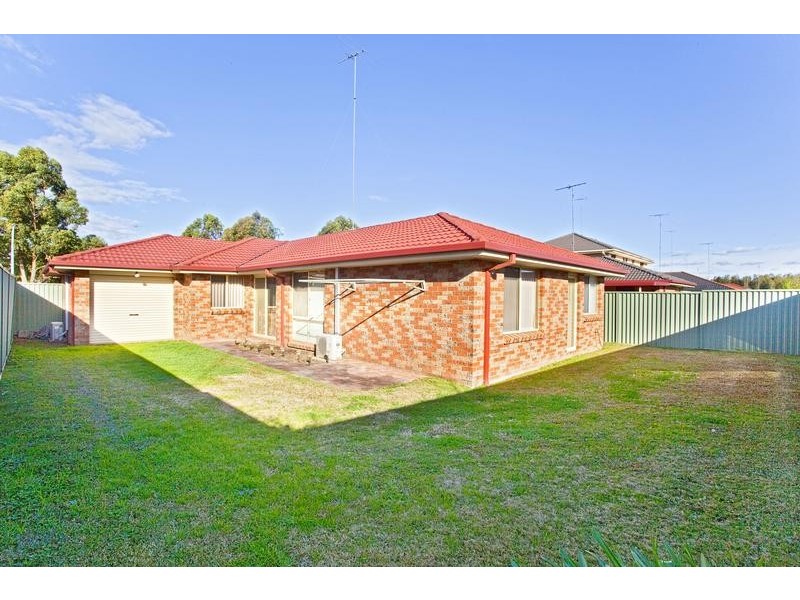 5 Castlerock Avenue, Glenmore Park NSW 2745