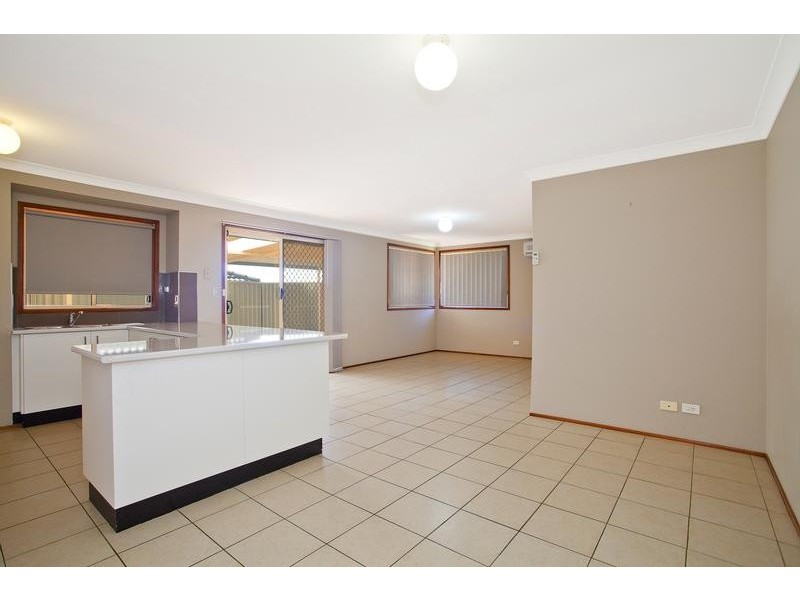30 Mari Close, Glenmore Park NSW 2745