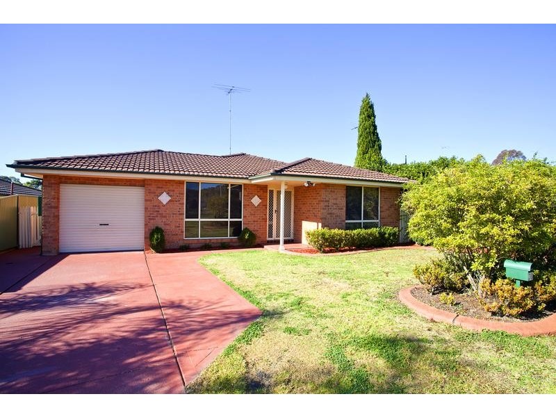 30 Mari Close, Glenmore Park NSW 2745