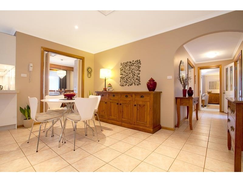 25 Devaney Ave, Glenmore Park NSW 2745