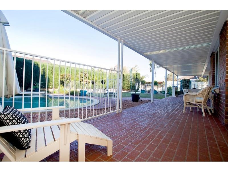 25 Devaney Ave, Glenmore Park NSW 2745