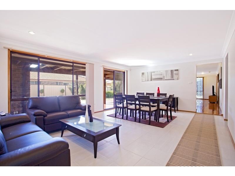 100 Muru Drive, Glenmore Park NSW 2745