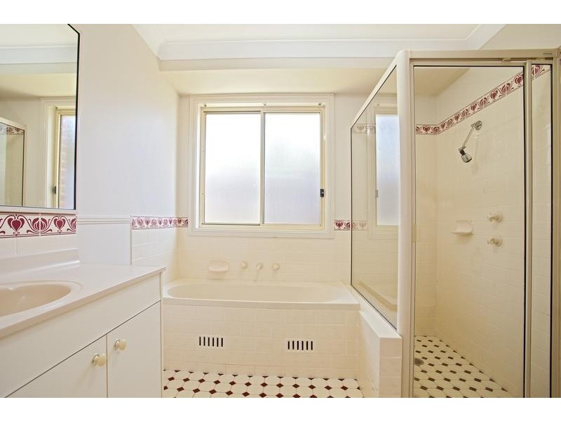 2 Naoi Place, Glenmore Park NSW 2745