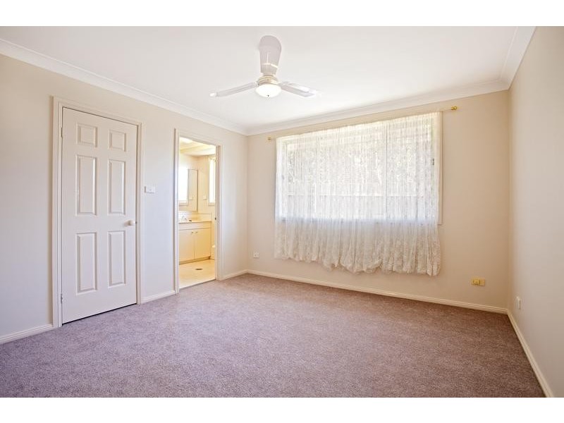 2 Naoi Place, Glenmore Park NSW 2745