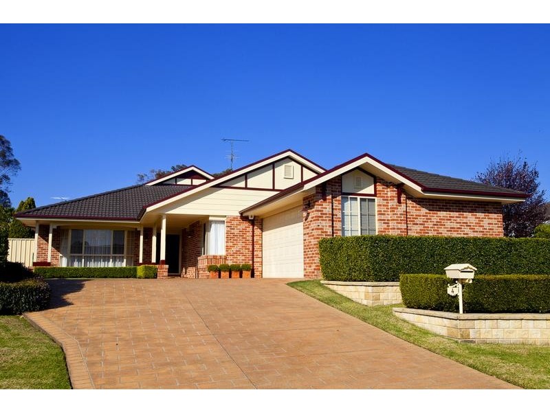 4 Riddell Close, Glenmore Park NSW 2745