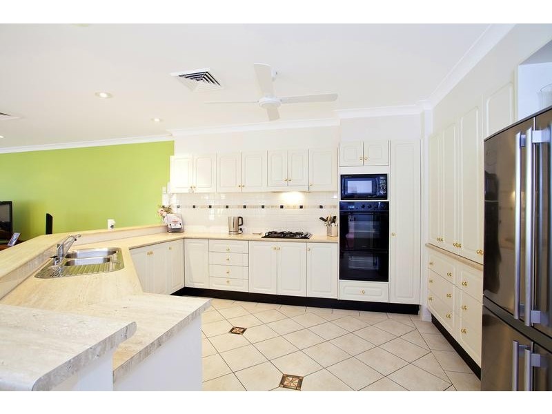 4 Riddell Close, Glenmore Park NSW 2745