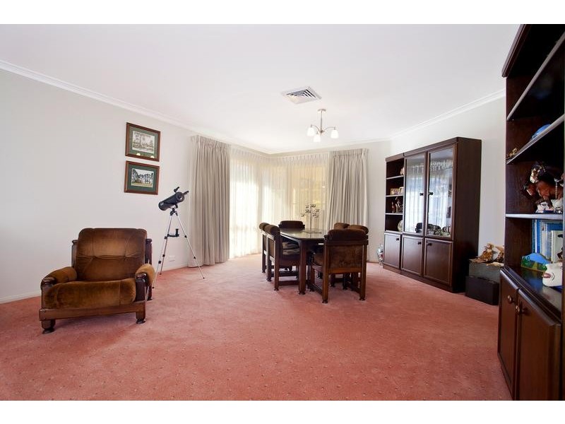 4 Riddell Close, Glenmore Park NSW 2745