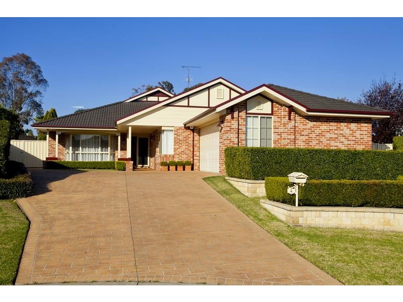 4 Riddell Close, Glenmore Park NSW 2745