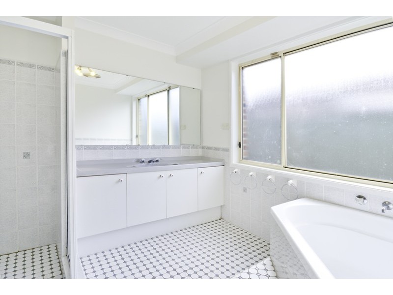 86 Muru Drive, Glenmore Park NSW 2745