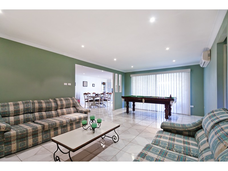 4 Burra Close, Glenmore Park NSW 2745