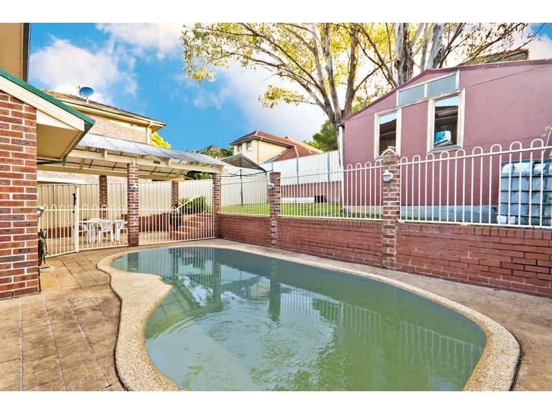 11 Begonia Court, Glenmore Park NSW 2745