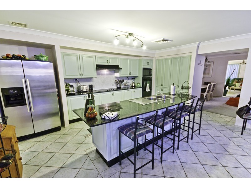 20 Thornbill Crescent, Glenmore Park NSW 2745