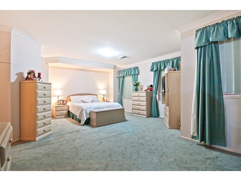 20 Thornbill Crescent, Glenmore Park NSW 2745