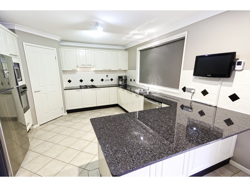 30 Kookaburra Crescent, Glenmore Park NSW 2745