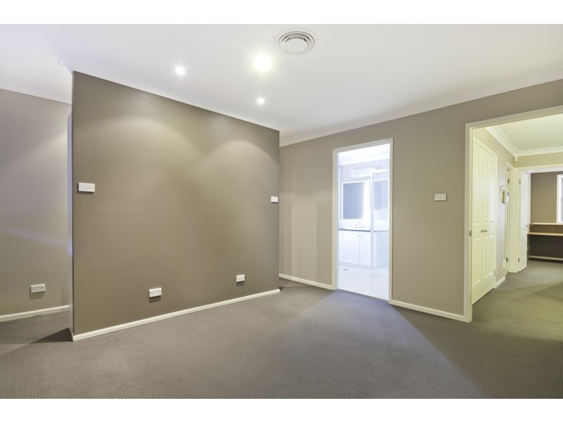 30 Kookaburra Crescent, Glenmore Park NSW 2745