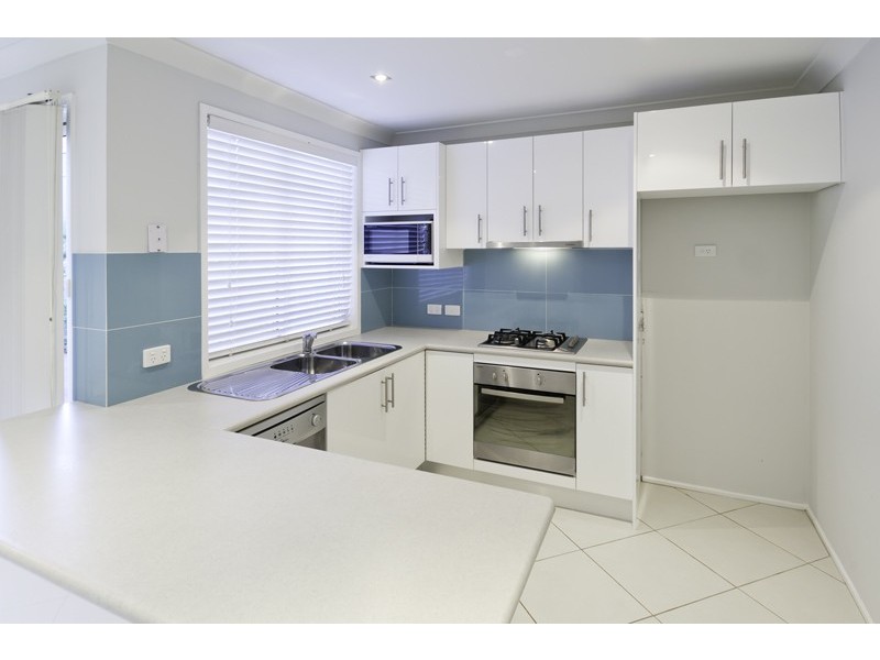 8 Kookaburra Crescent, Glenmore Park NSW 2745