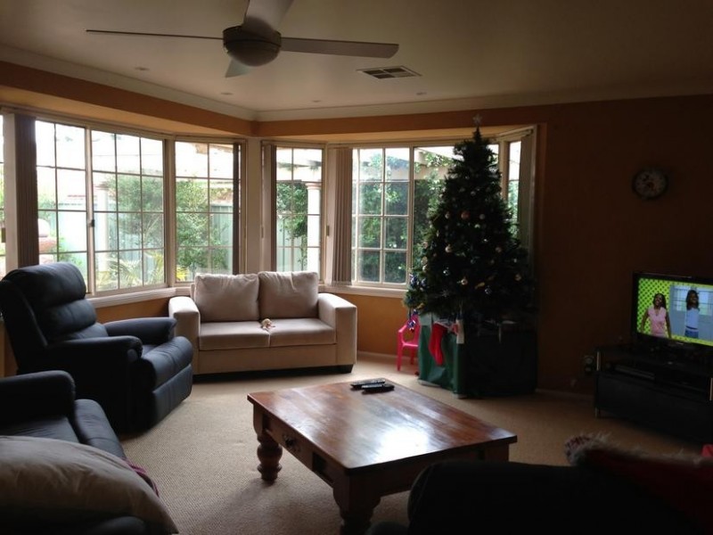 21 Muru Drive, Glenmore Park NSW 2745